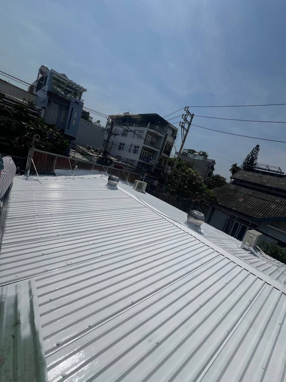 bề mặt mái tôn sau khi hoàn thiện